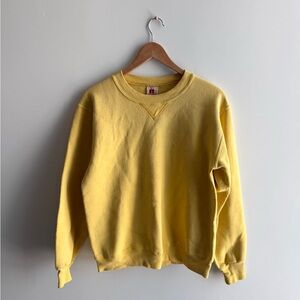Vintage Yellow Men's Crew Neck Sweater (Small)